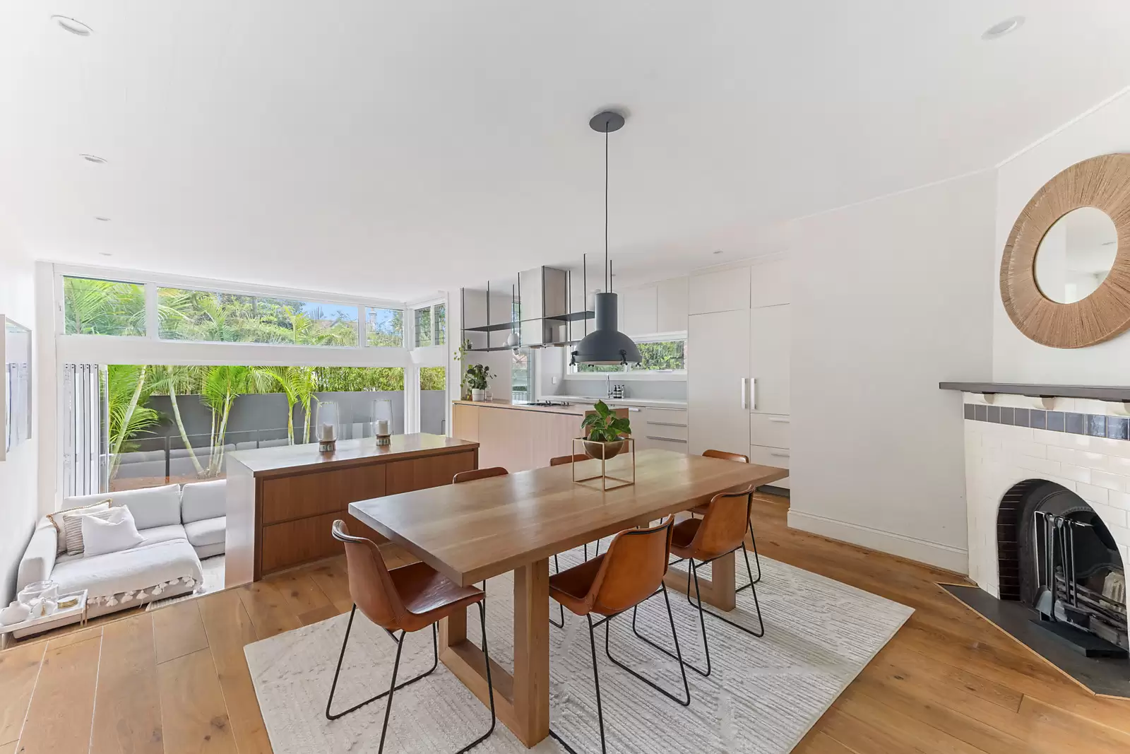 13 Lugar Brae Avenue, Bronte Sold by Sydney Sotheby's International Realty - image 4