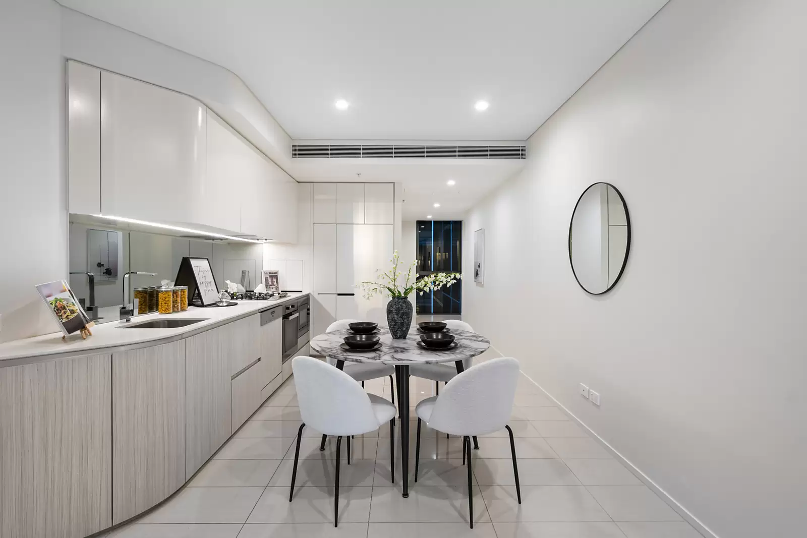 1610/161 Clarence Street, Sydney Sold by Sydney Sotheby's International Realty - image 5