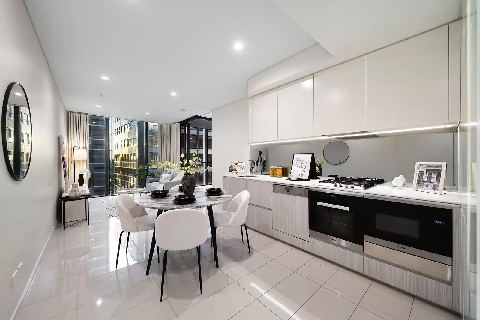 1610/161 Clarence Street, Sydney Sold by Sydney Sotheby's International Realty - image 1