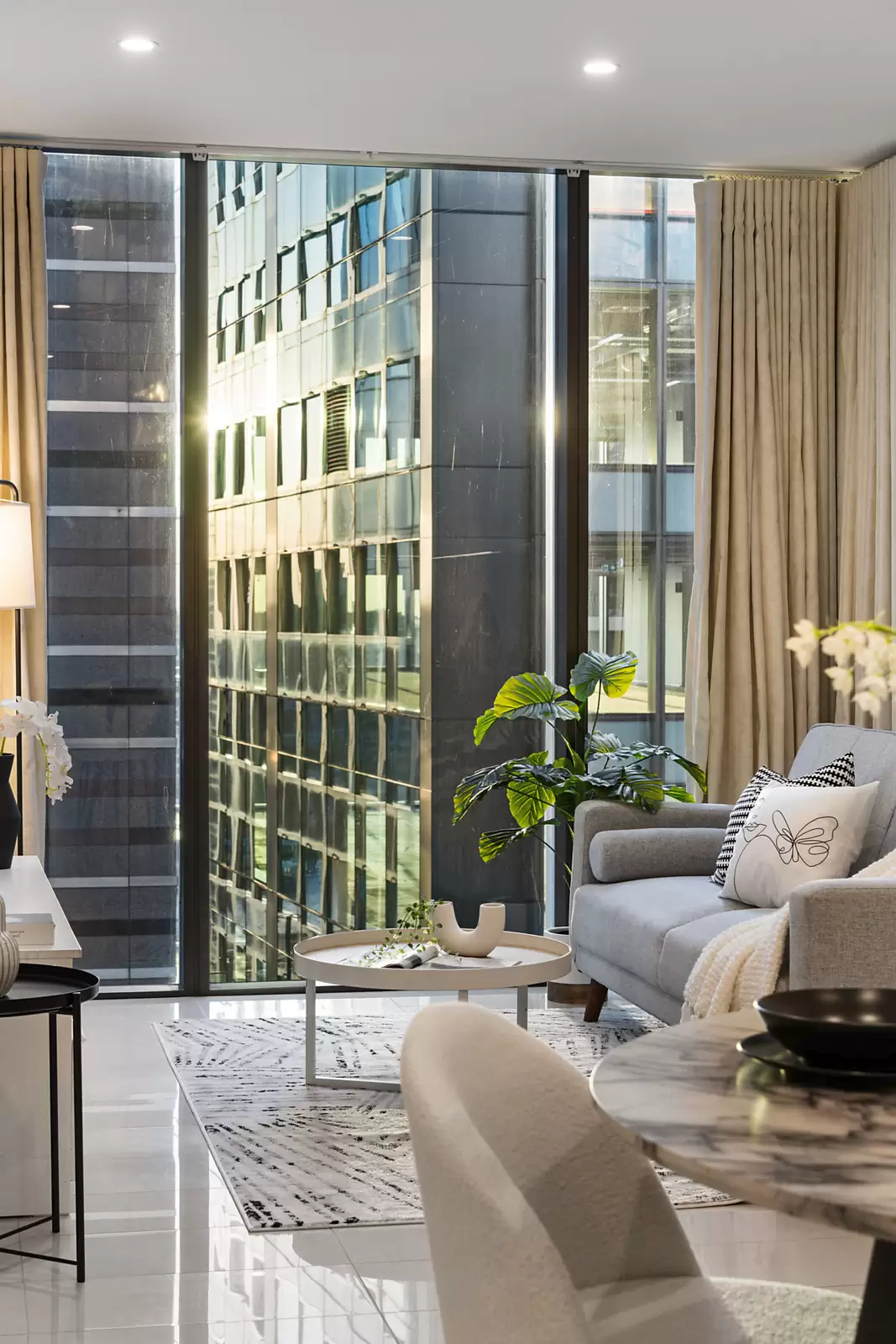1610/161 Clarence Street, Sydney Sold by Sydney Sotheby's International Realty - image 4