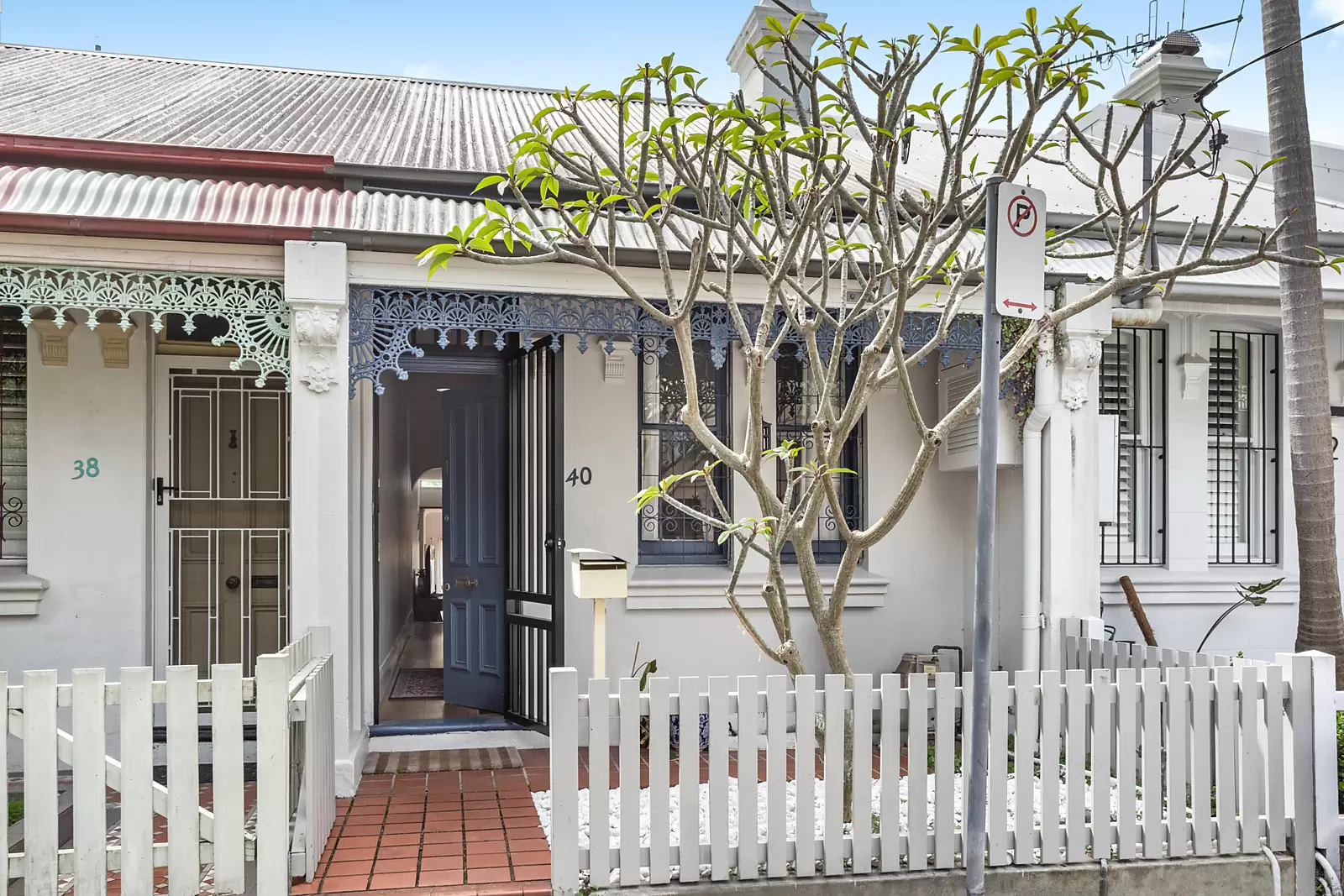 40 Caledonia Street, Paddington Sold by Sydney Sotheby's International Realty - image 1