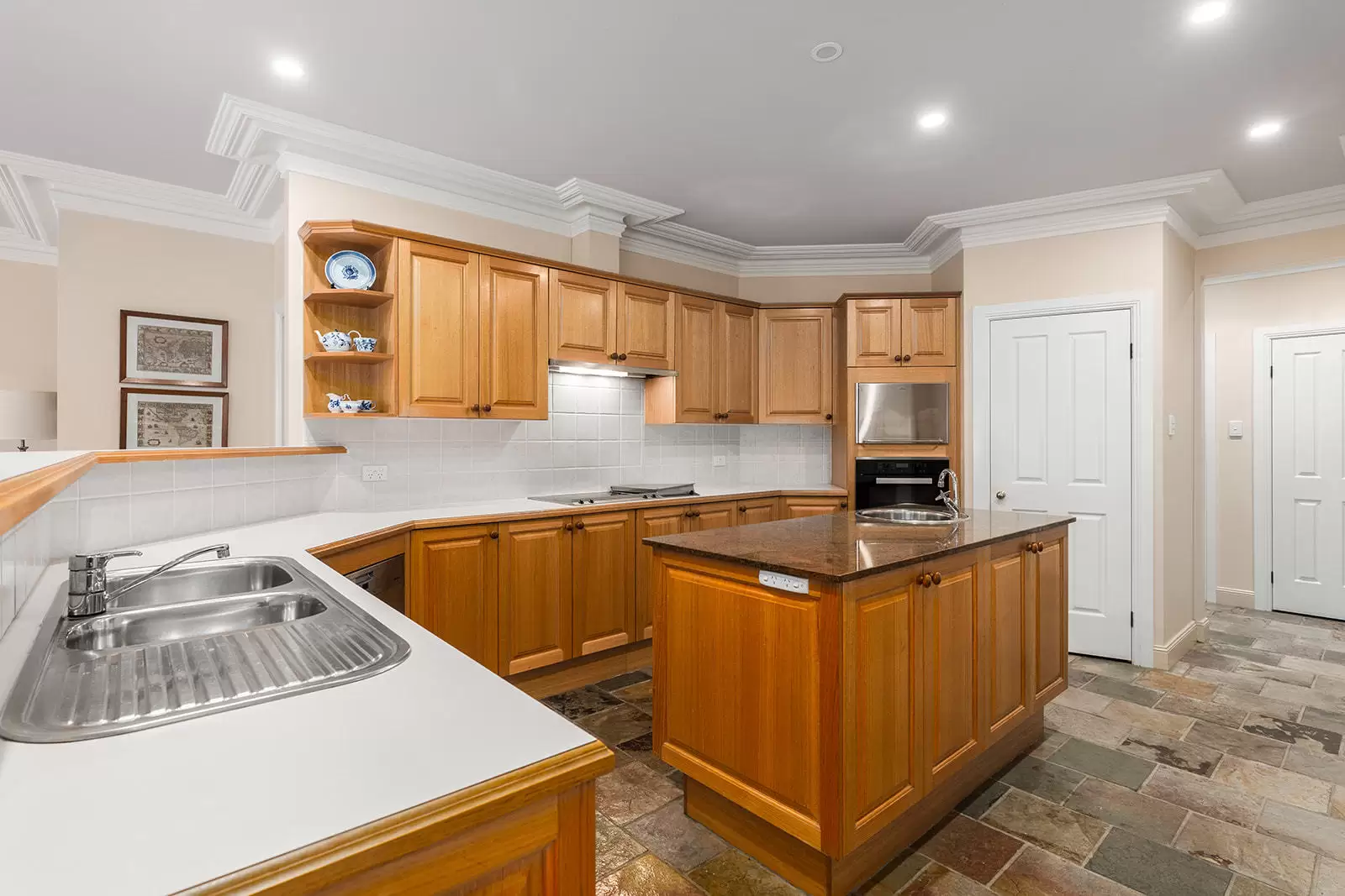 5 Carisbrooke Row, Bowral Sold by Sydney Sotheby's International Realty - image 8