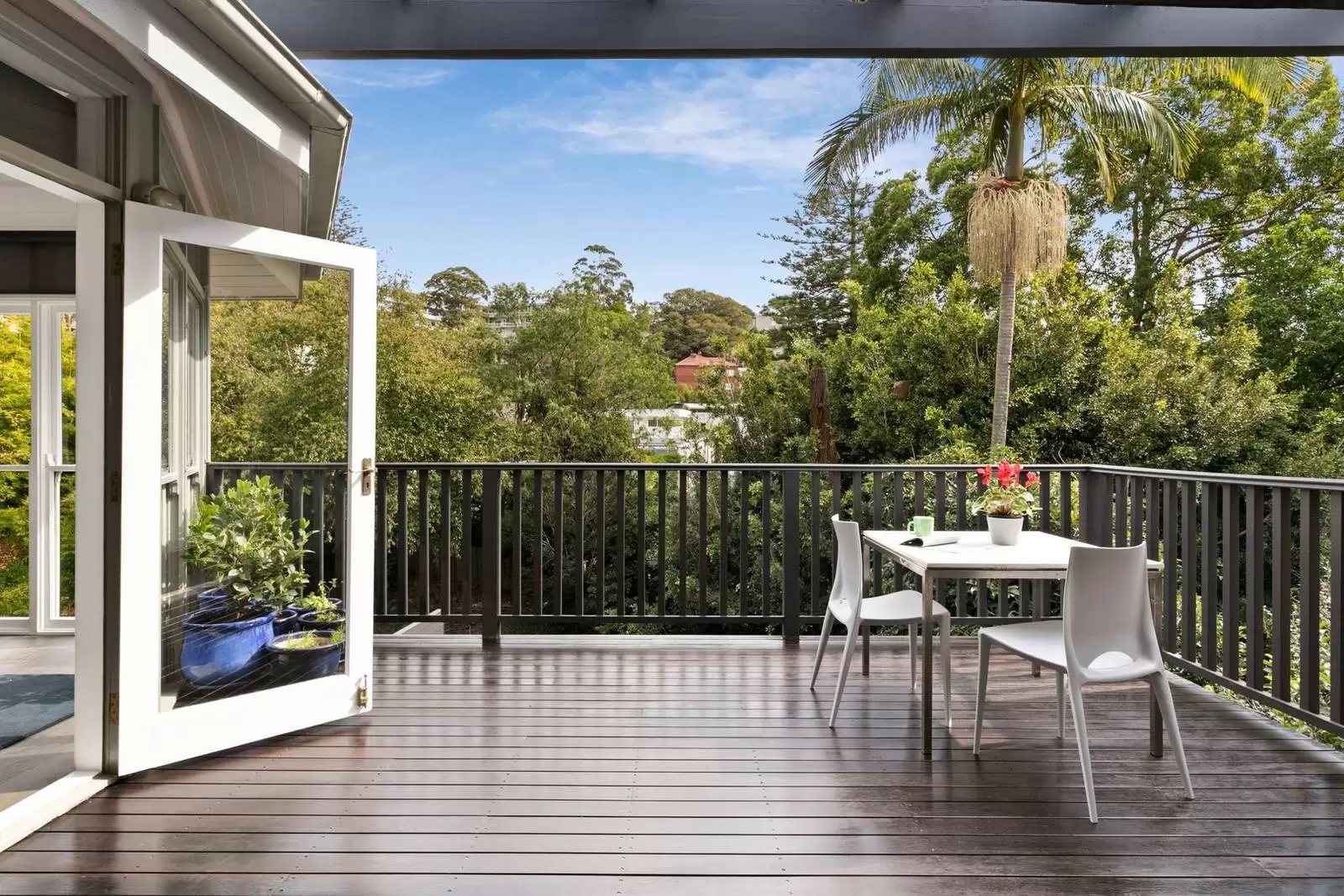 7 Russell Street, Woollahra Leased by Sydney Sotheby's International Realty - image 2