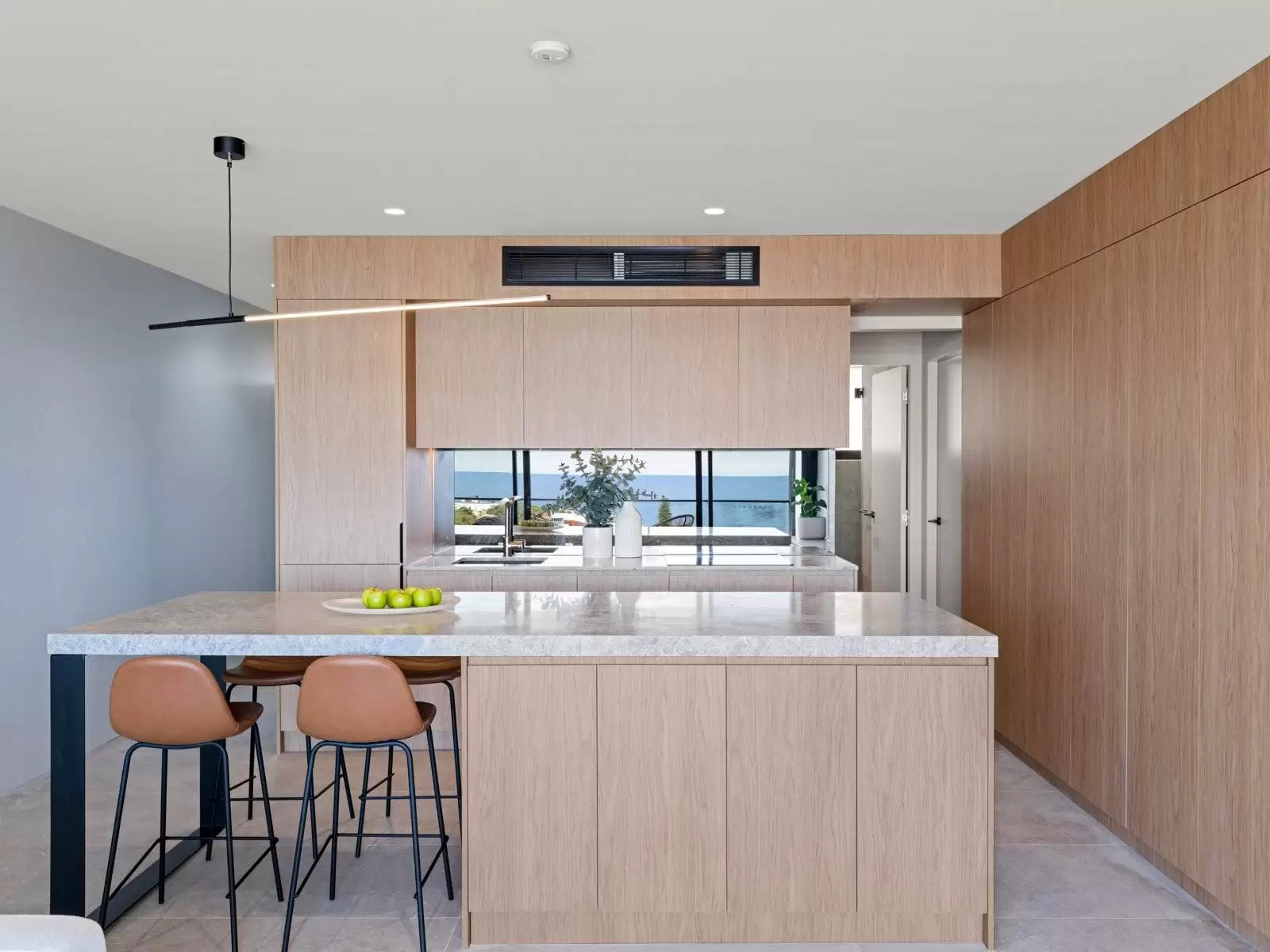 61/20 Illawong Avenue, Tamarama Leased by Sydney Sotheby's International Realty - image 2