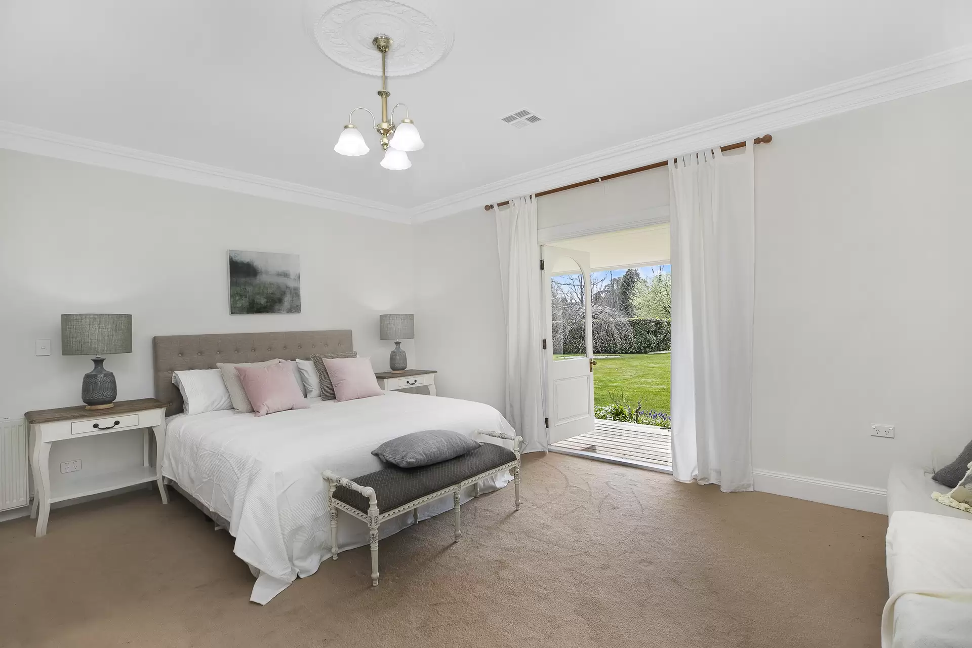 166 Sproules Lane, Glenquarry Sold by Sydney Sotheby's International Realty - image 13