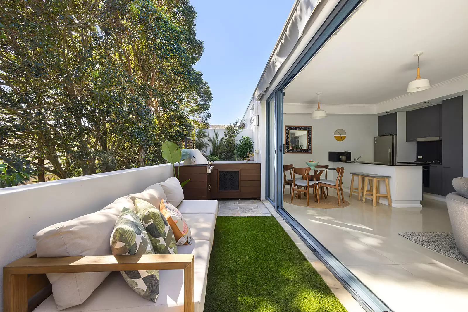 12/63-67 Gilderthorpe Avenue, Randwick Sold by Sydney Sotheby's International Realty - image 1