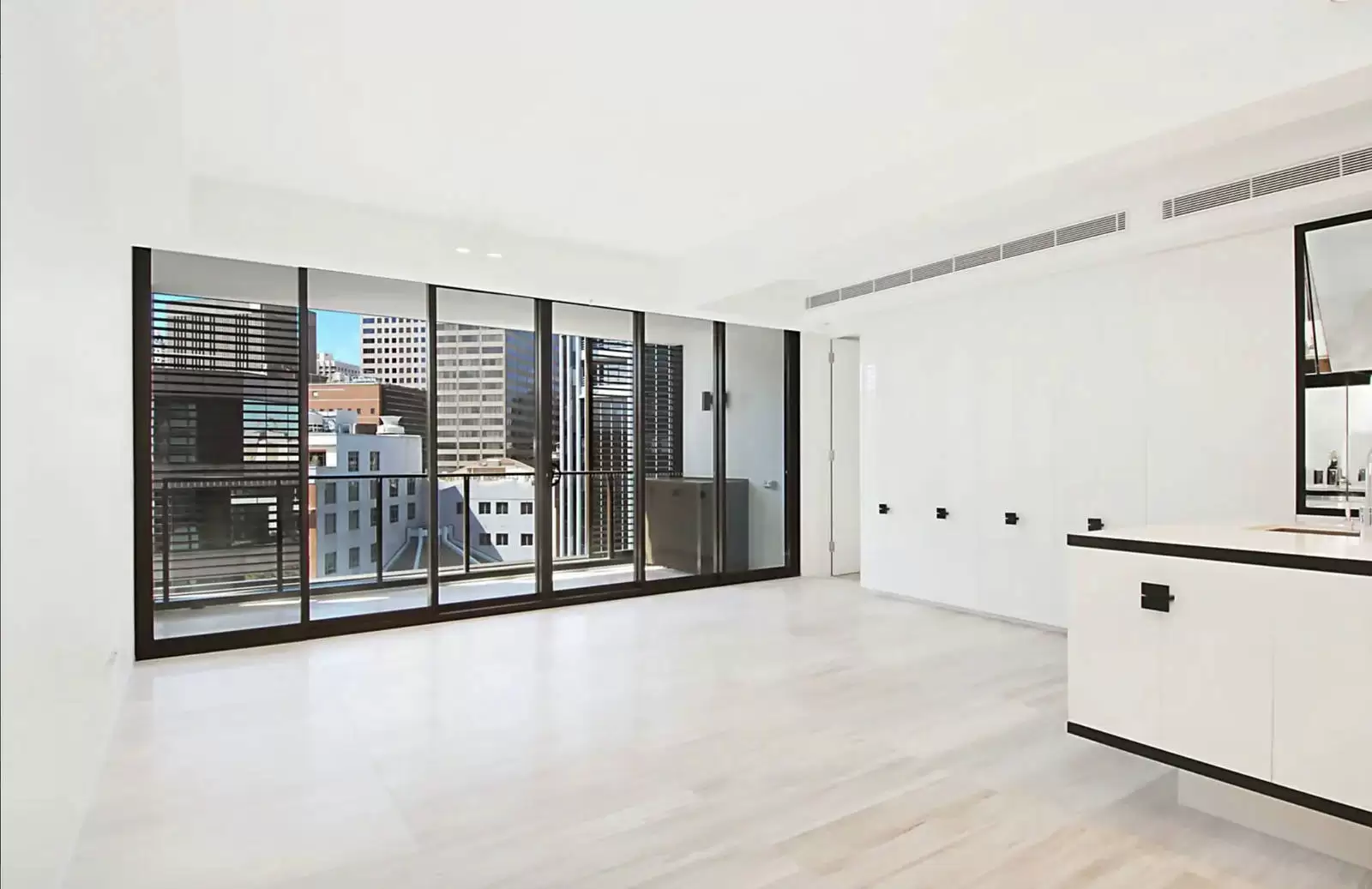 909/178 Thomas Street, Haymarket Leased by Sydney Sotheby's International Realty - image 2