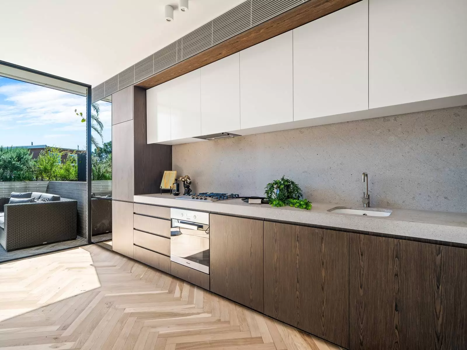 7/10 Wylde Street, Potts Point Leased by Sydney Sotheby's International Realty - image 5