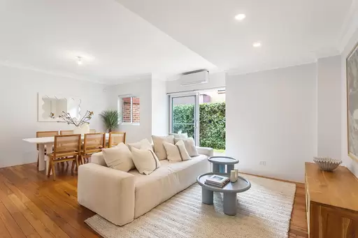 2/44 Portland Crescent, Maroubra Sold by Sydney Sotheby's International Realty