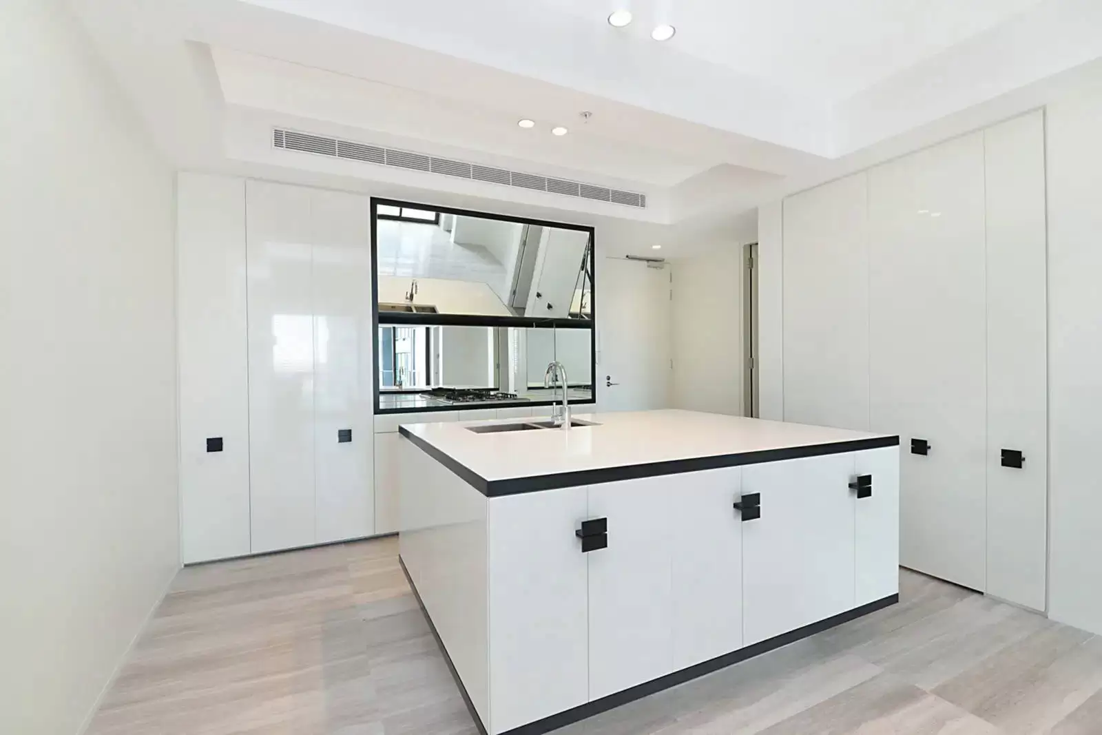 1607/178 Thomas Street, Haymarket Leased by Sydney Sotheby's International Realty - image 4