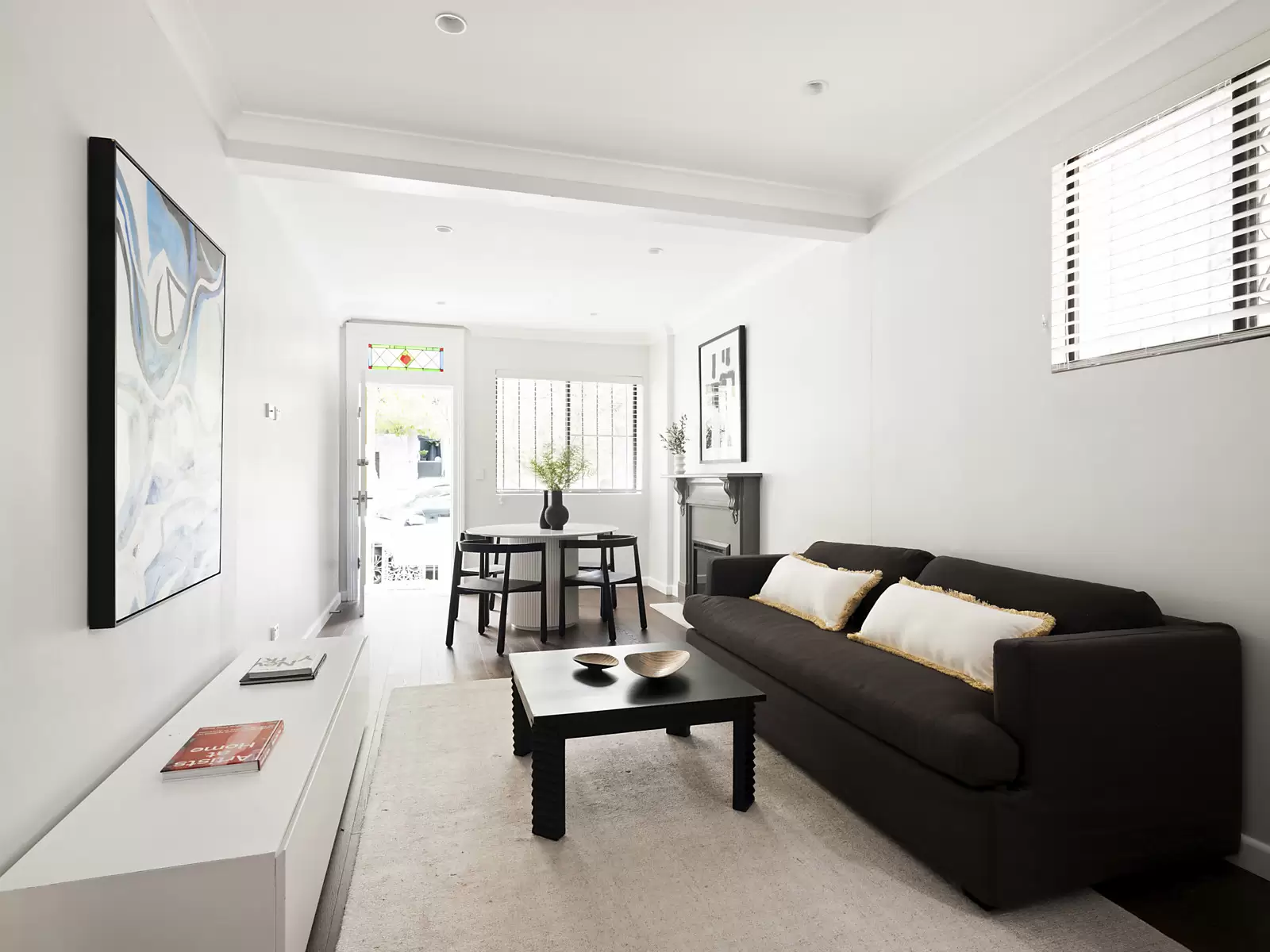 66 John Street, Woollahra Sold by Sydney Sotheby's International Realty - image 2