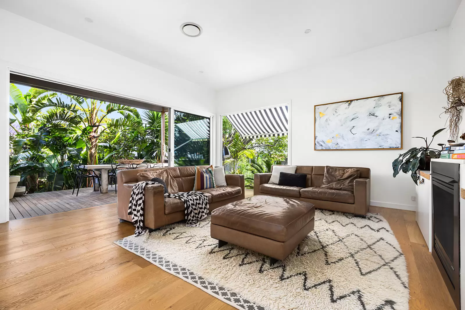 24 Paton Street, Kingsford Sold by Sydney Sotheby's International Realty - image 2