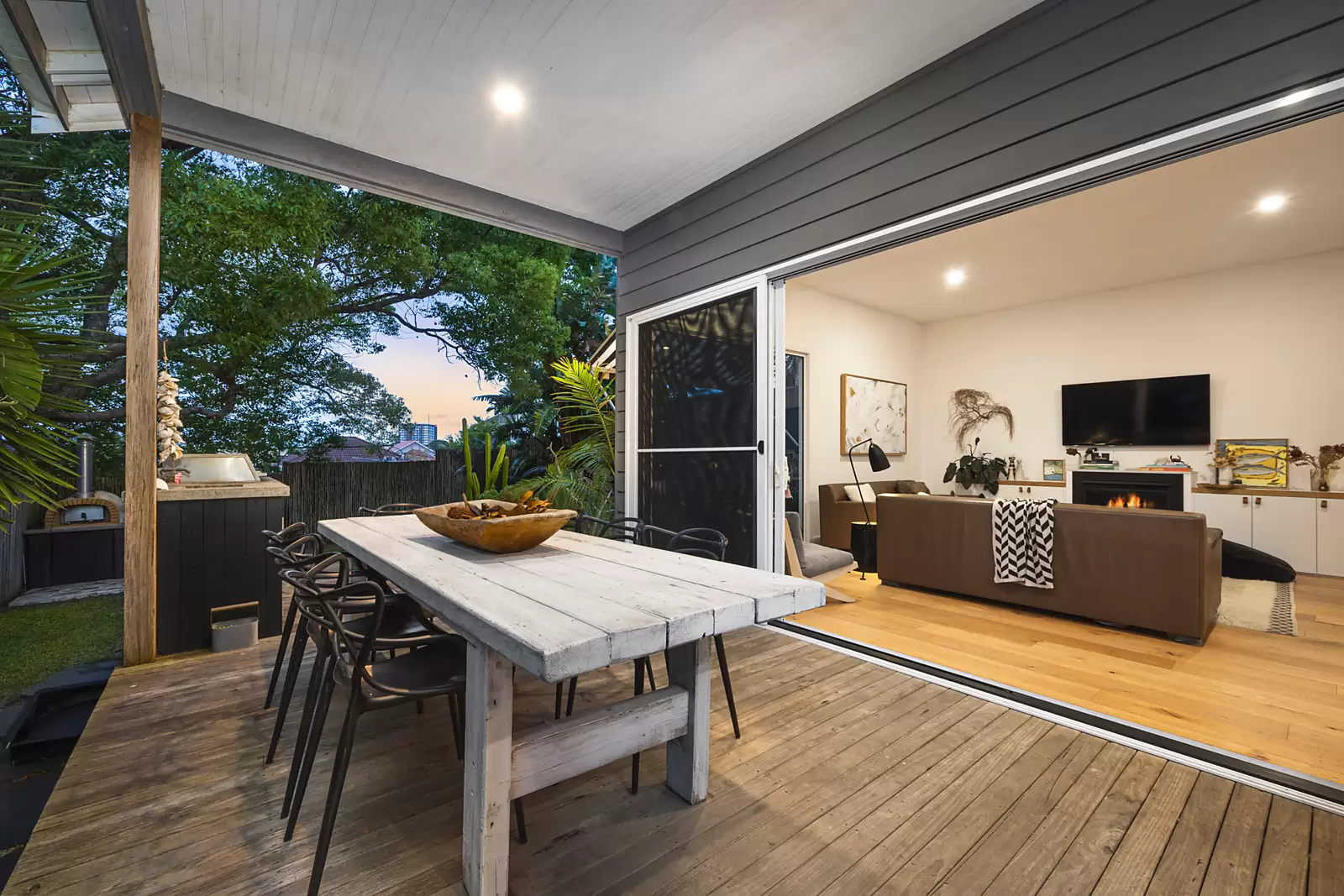 24 Paton Street, Kingsford Sold by Sydney Sotheby's International Realty - image 1