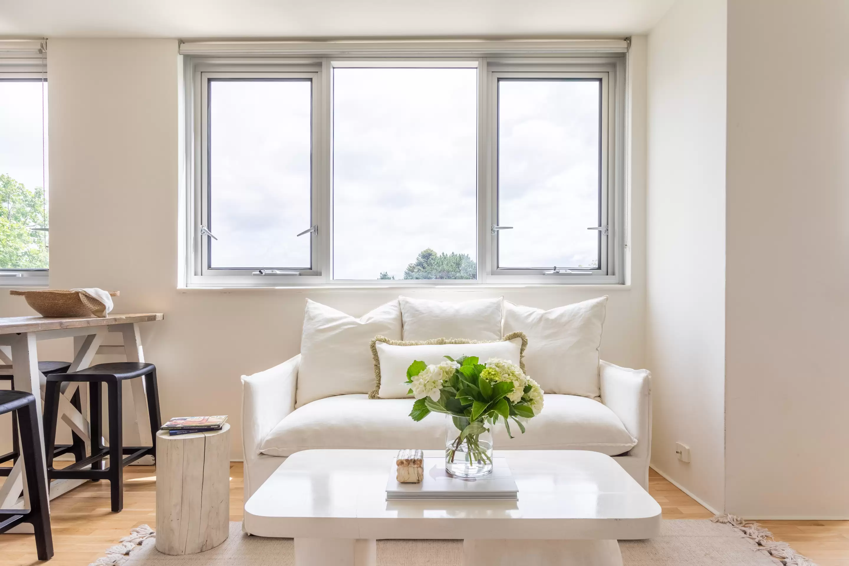 22/8 Fullerton Street, Woollahra Sold by Sydney Sotheby's International Realty - image 2