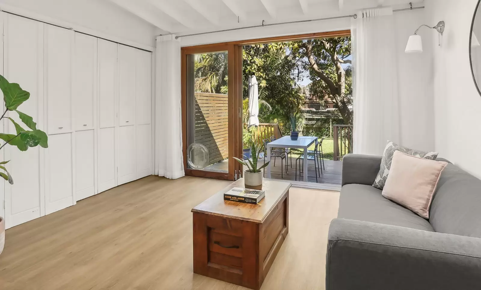 186 Oberon Street, Coogee Sold by Sydney Sotheby's International Realty - image 5