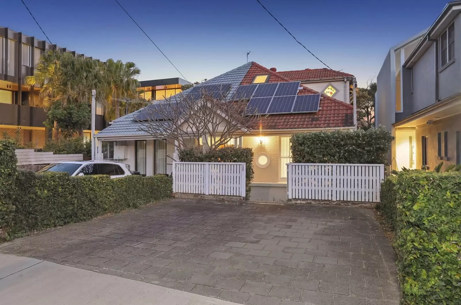 186 Oberon Street, Coogee Sold by Sydney Sotheby's International Realty - image 1