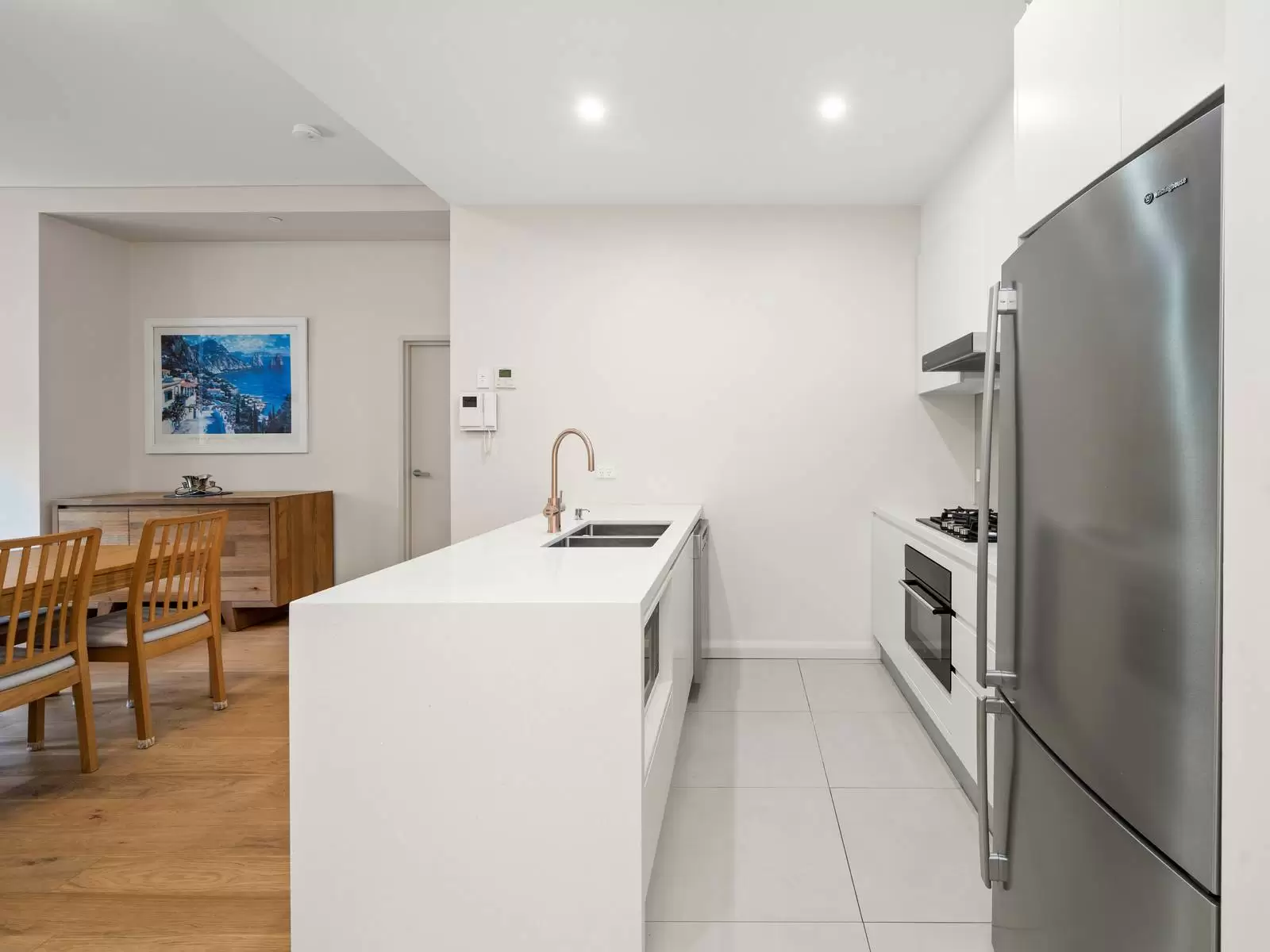 C102/3-7 Lorne Avenue, Killara Sold by Sydney Sotheby's International Realty - image 3