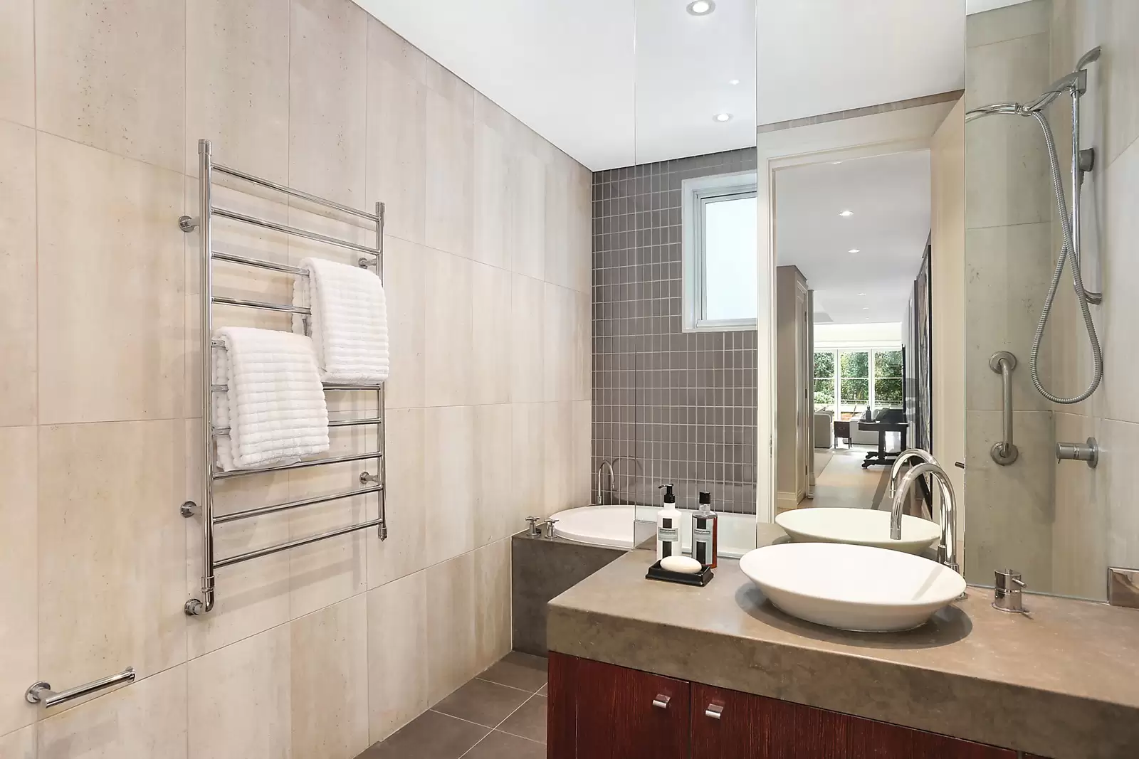 3/16-18 Etham Avenue, Darling Point Sold by Sydney Sotheby's International Realty - image 6