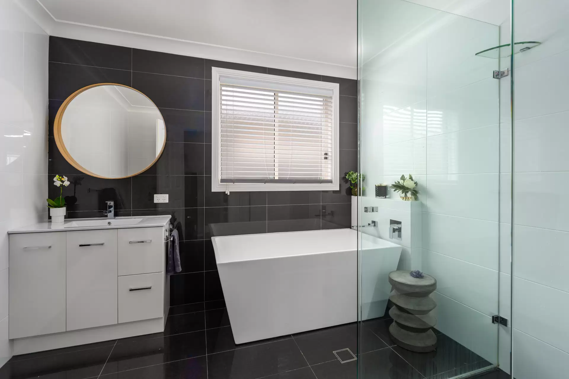 10 Mairinger Crescent, Bowral Sold by Sydney Sotheby's International Realty - image 13