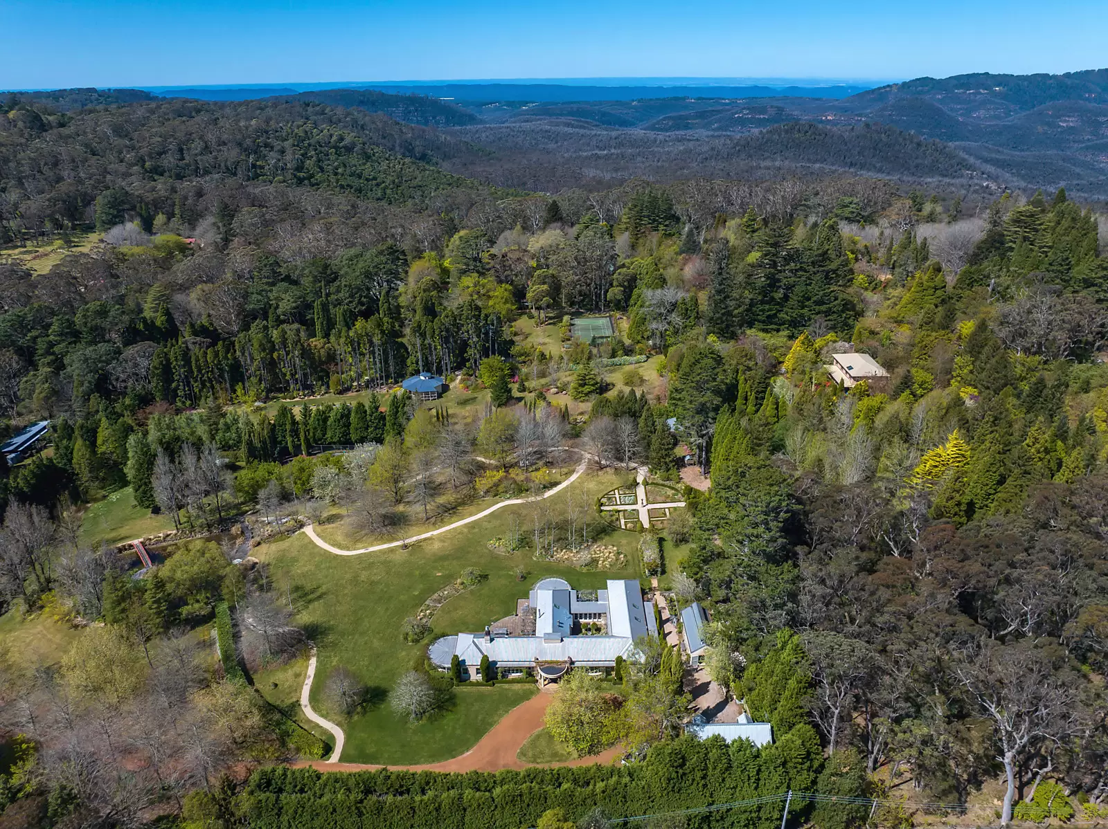 9 Wyndham Avenue, Mount Wilson For Sale by Sydney Sotheby's International Realty - image 4