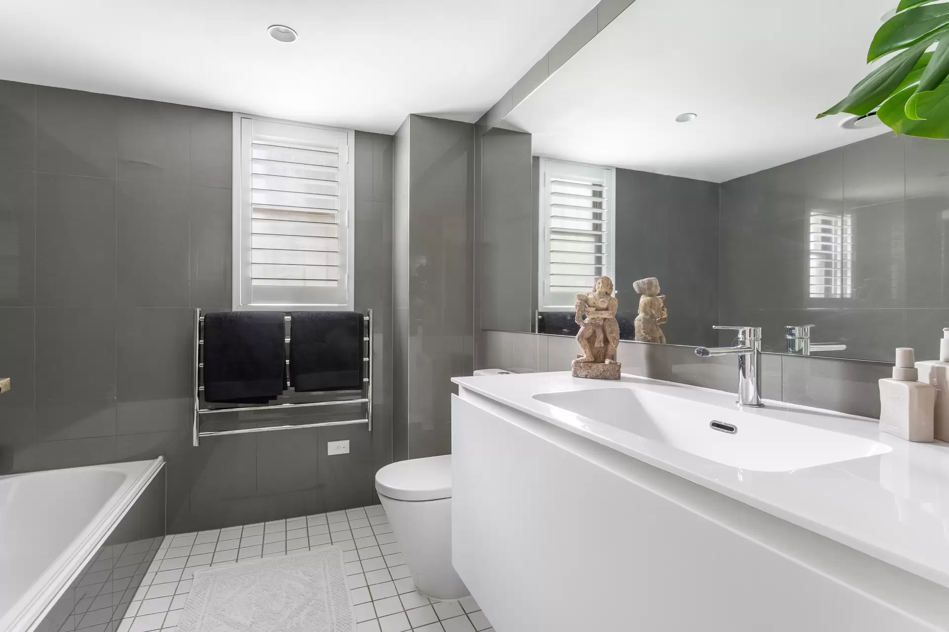 40/110 Cascade Street, Paddington Sold by Sydney Sotheby's International Realty - image 1