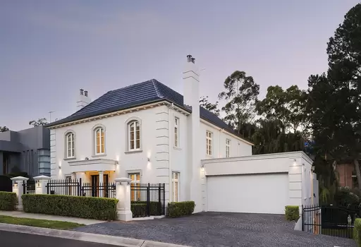 8 Stone Cottage Court, Castle Hill Sold by Sydney Sotheby's International Realty