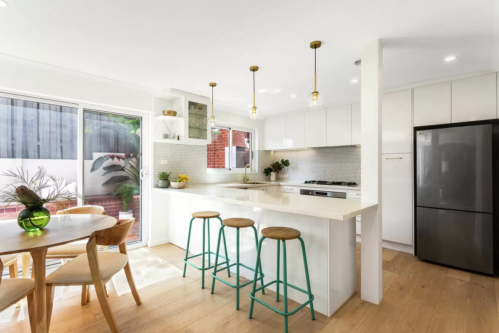 3/302 Alison Road, Coogee Sold by Sydney Sotheby's International Realty - image 3