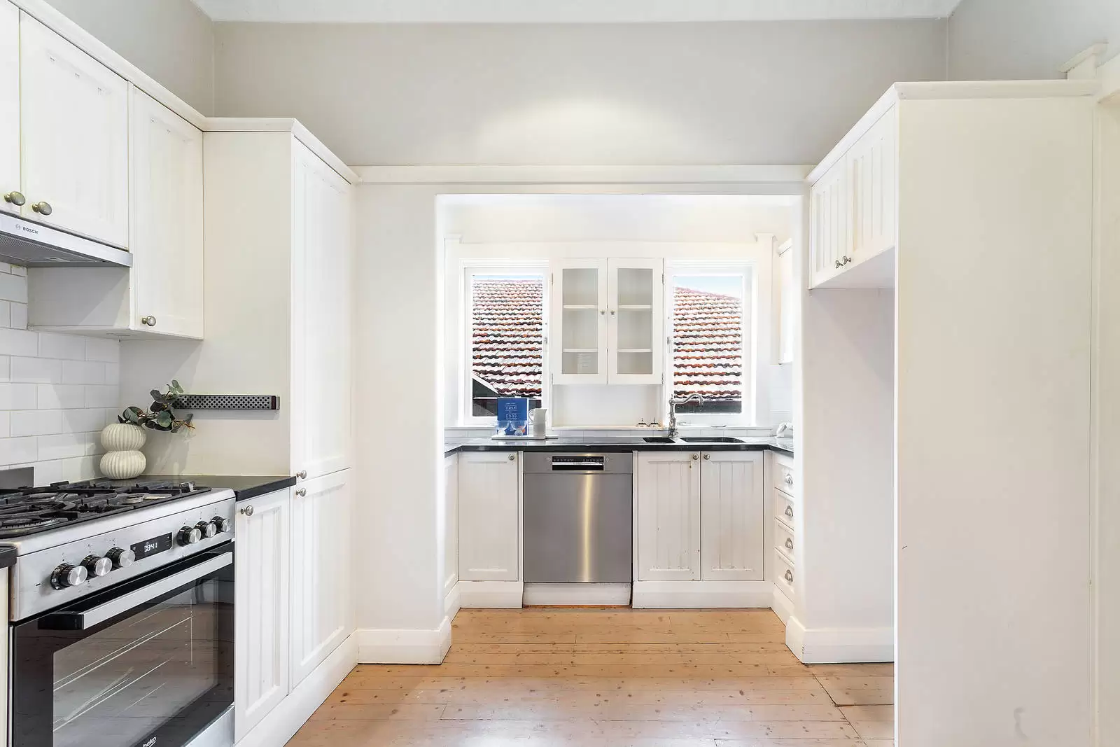2/24 Marcel Avenue, Randwick Sold by Sydney Sotheby's International Realty - image 3