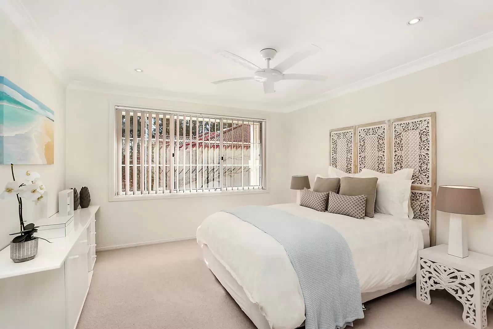 17 Hillcrest Drive, St Ives Sold by Sydney Sotheby's International Realty - image 4