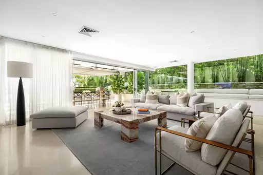1/10 Yarranabbe Road, Darling Point Leased by Sydney Sotheby's International Realty