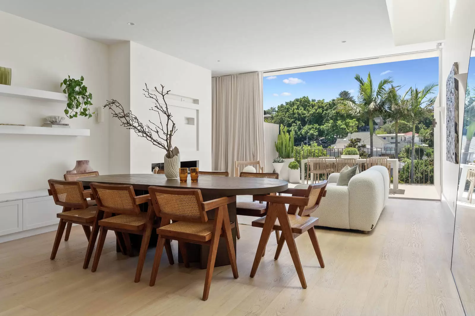 39 Mount Street, Coogee Sold by Sydney Sotheby's International Realty - image 2