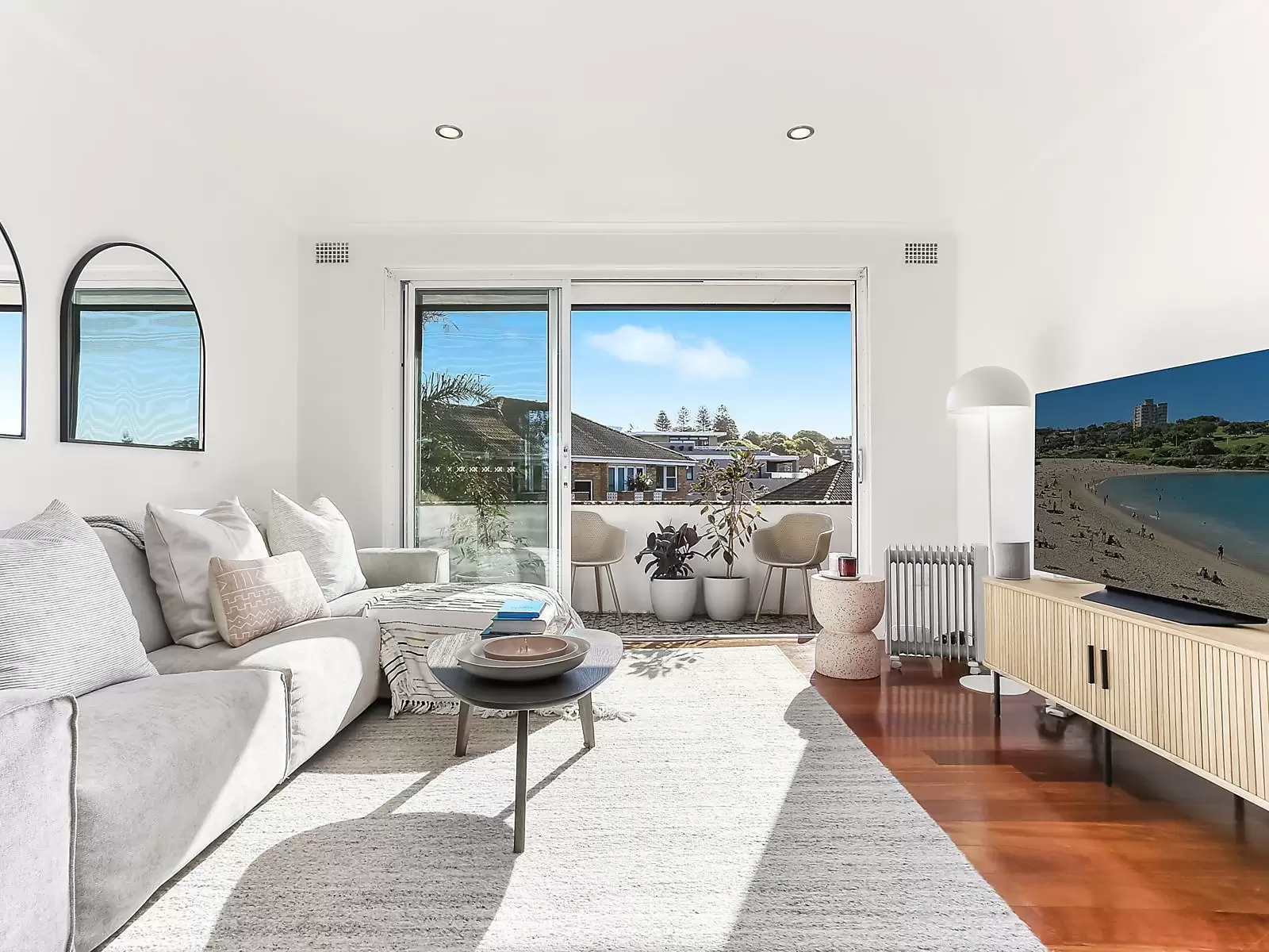 5/4 Garie Place, South Coogee Sold by Sydney Sotheby's International Realty - image 1