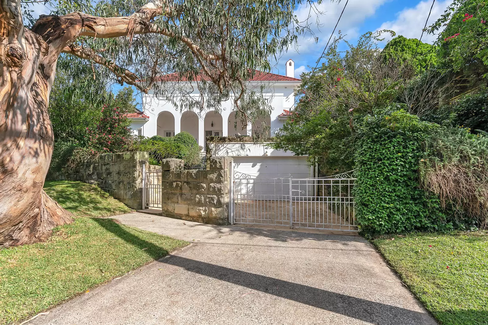 40 Coolong Road, Vaucluse Sold by Sydney Sotheby's International Realty - image 1