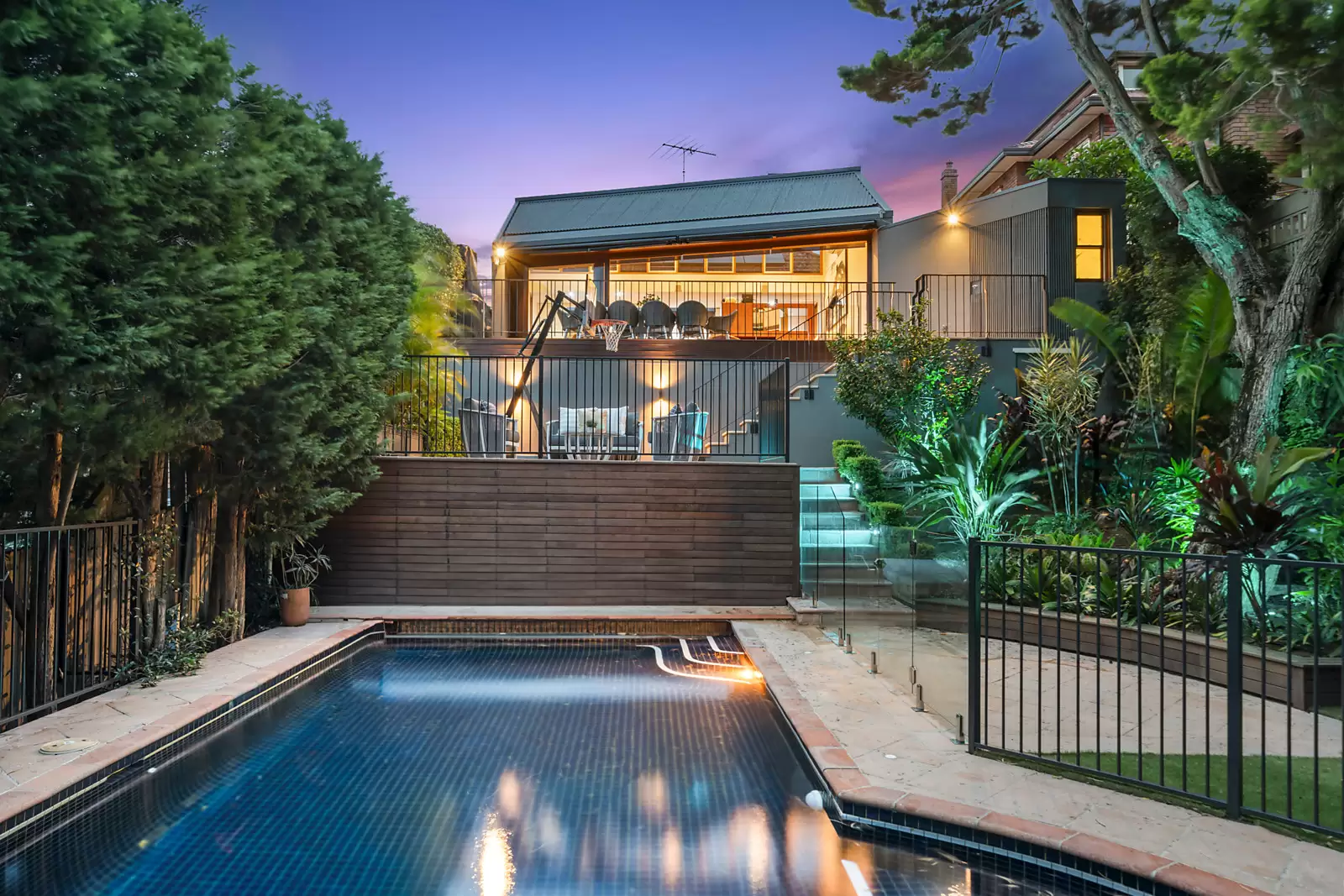47 Tunstall Avenue, Kingsford Sold by Sydney Sotheby's International Realty - image 1