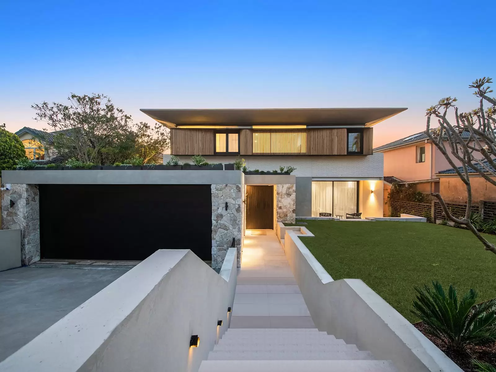 48 Village High Road, Vaucluse Sold by Sydney Sotheby's International Realty - image 3