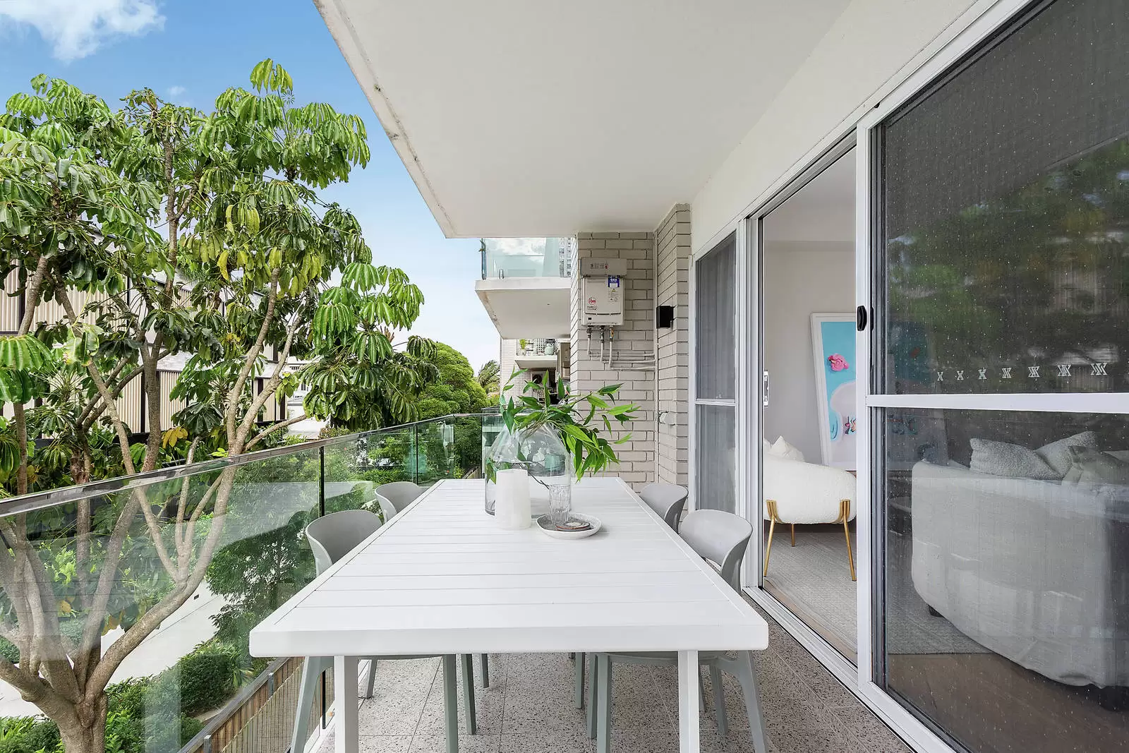 3/10 Henrietta Street, Waverley Sold by Sydney Sotheby's International Realty - image 2