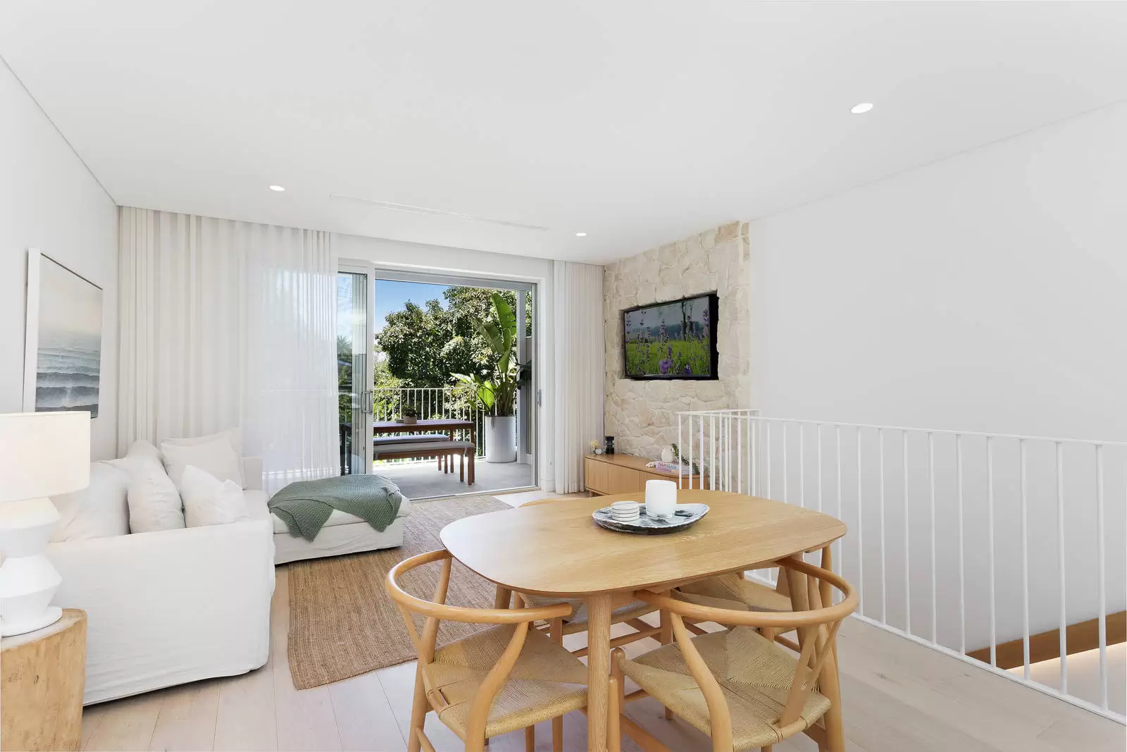 11 Frederick Street, Coogee Sold by Sydney Sotheby's International Realty - image 6
