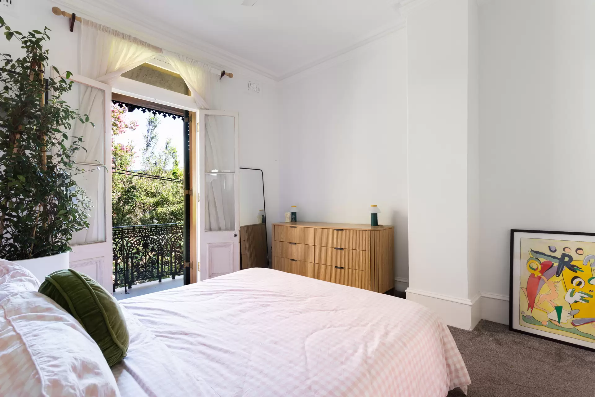 2 Bellevue Avenue, Paddington Sold by Sydney Sotheby's International Realty - image 1