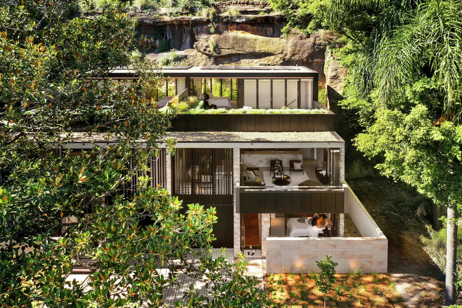 37A Edward Street, Woollahra Sold by Sydney Sotheby's International Realty - image 1