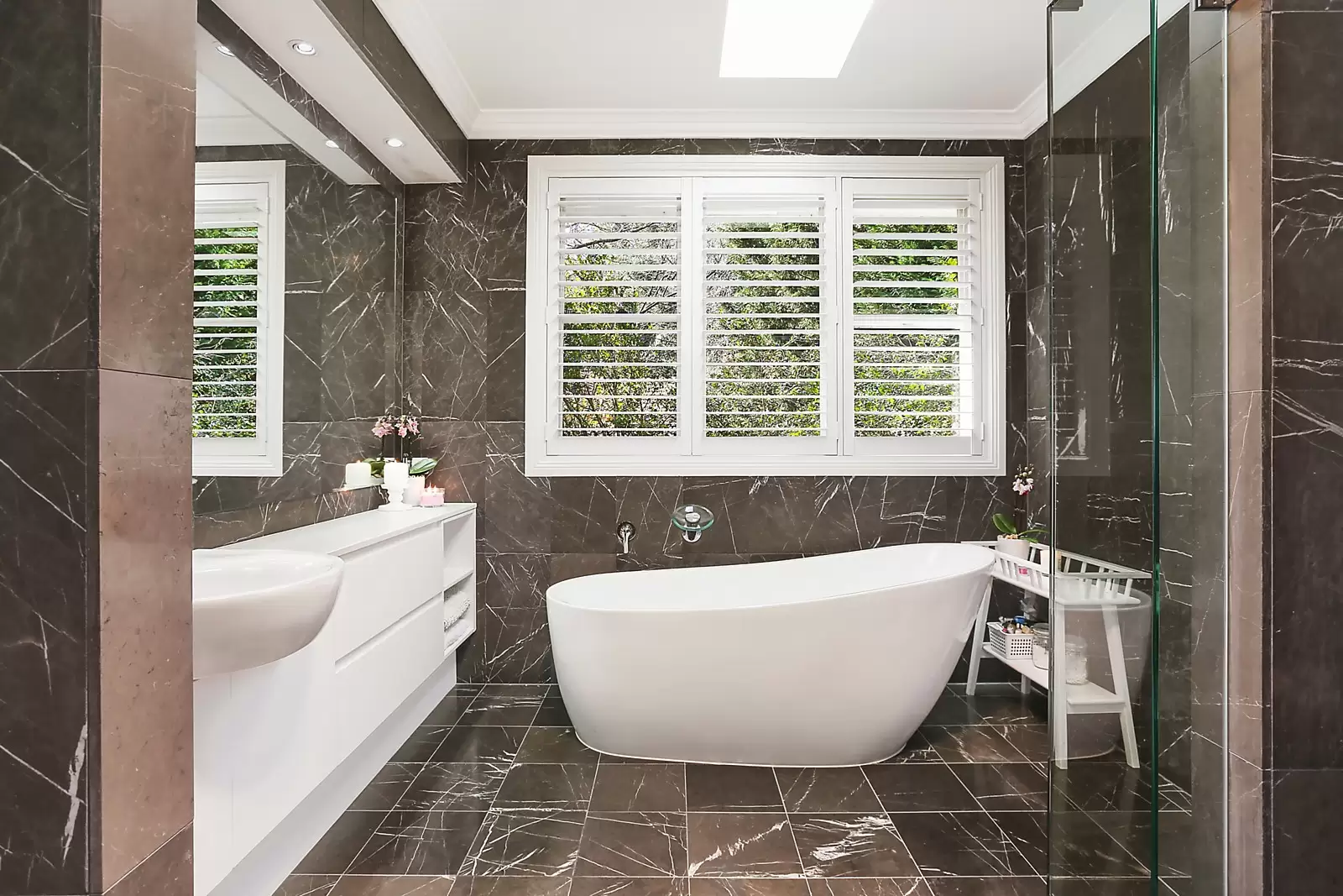 33 Pymble Avenue, Pymble Sold by Sydney Sotheby's International Realty - image 9