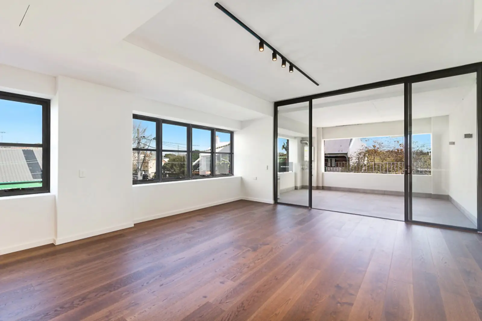 1.07/76 Mitchell Road, Alexandria Leased by Sydney Sotheby's International Realty - image 1