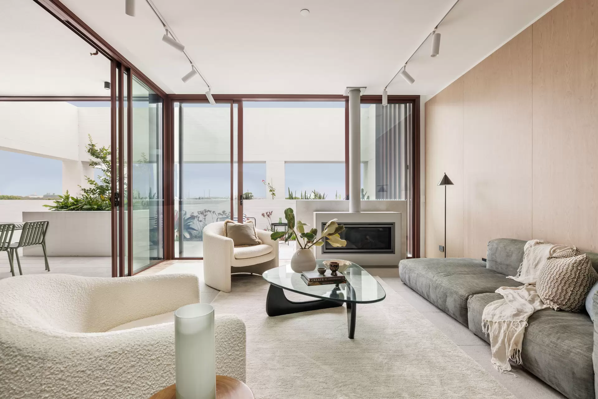 6.02/14 Baptist Street, Redfern Sold by Sydney Sotheby's International Realty - image 1