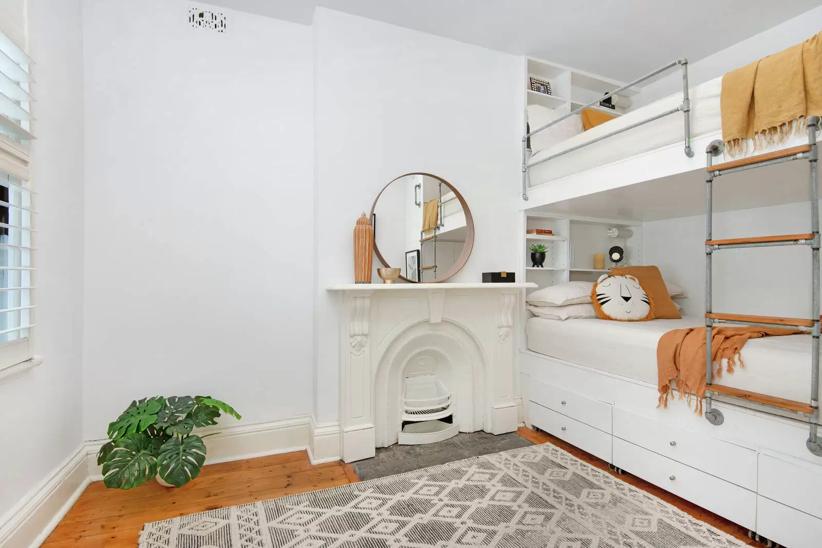 15 Avon Street, Glebe Sold by Sydney Sotheby's International Realty - image 10