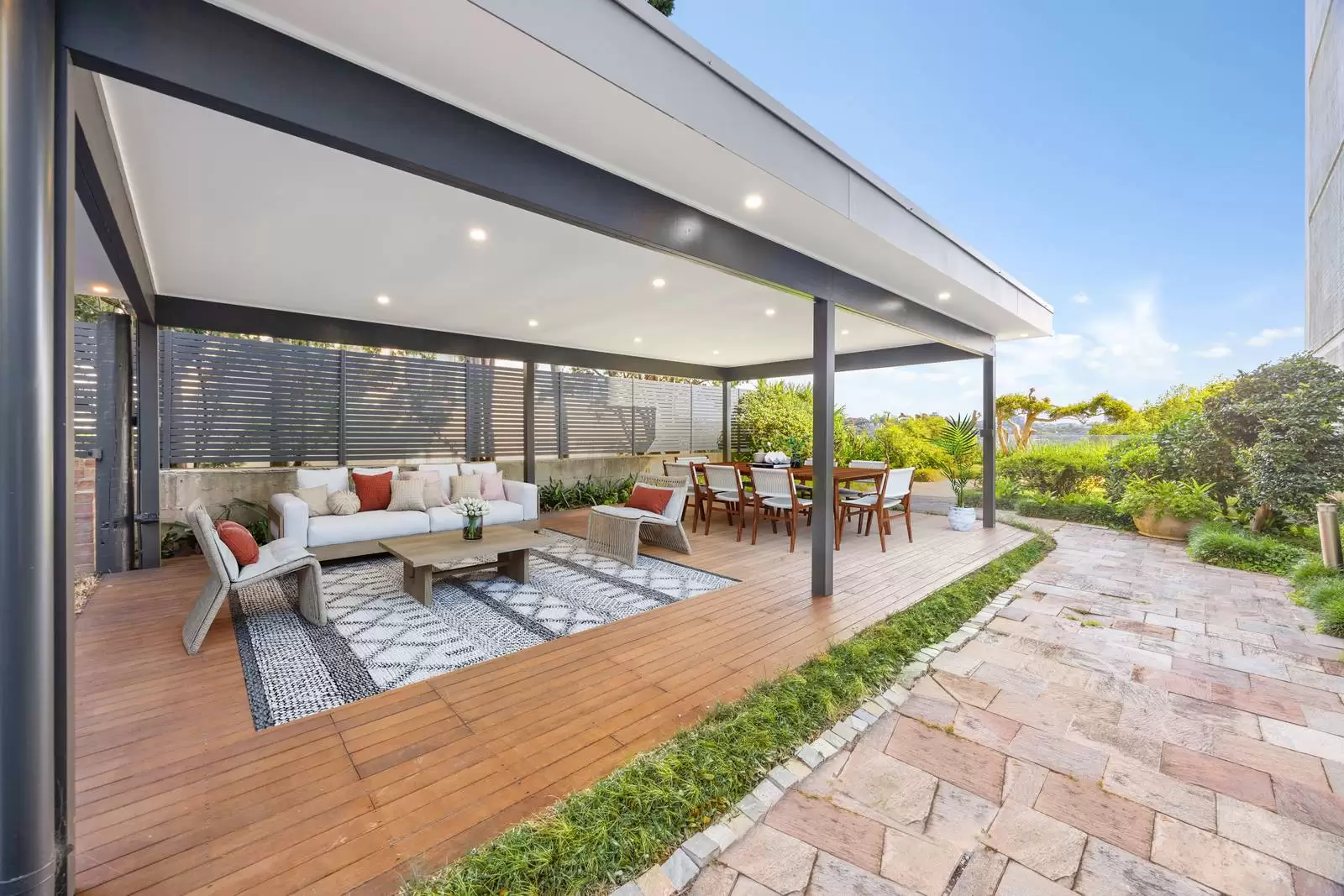 1/45 Wolseley Road, Point Piper Leased by Sydney Sotheby's International Realty - image 1