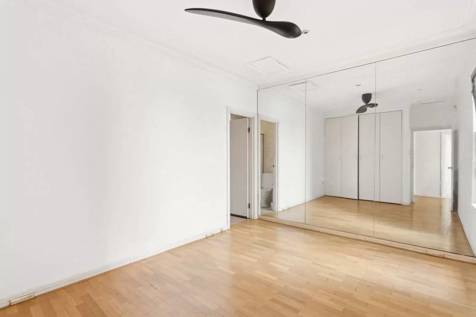 4/61 Kirribilli Avenue, Kirribilli Sold by Sydney Sotheby's International Realty - image 6