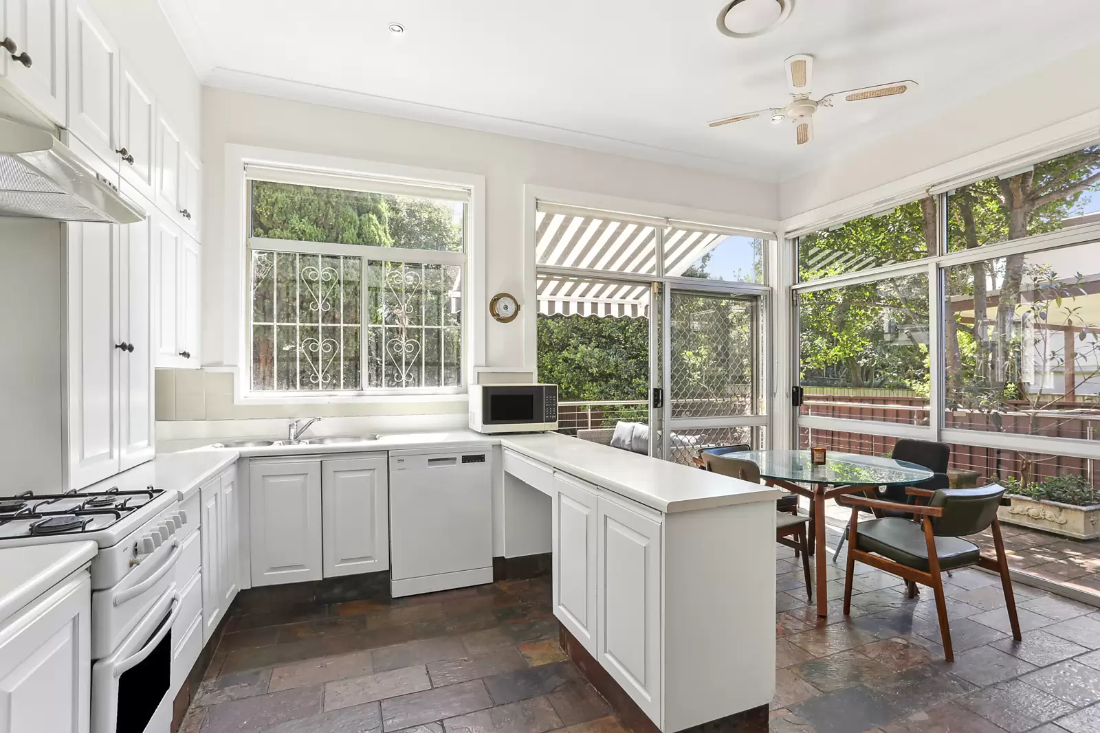 94 Balfour Road, Bellevue Hill Sold by Sydney Sotheby's International Realty - image 5