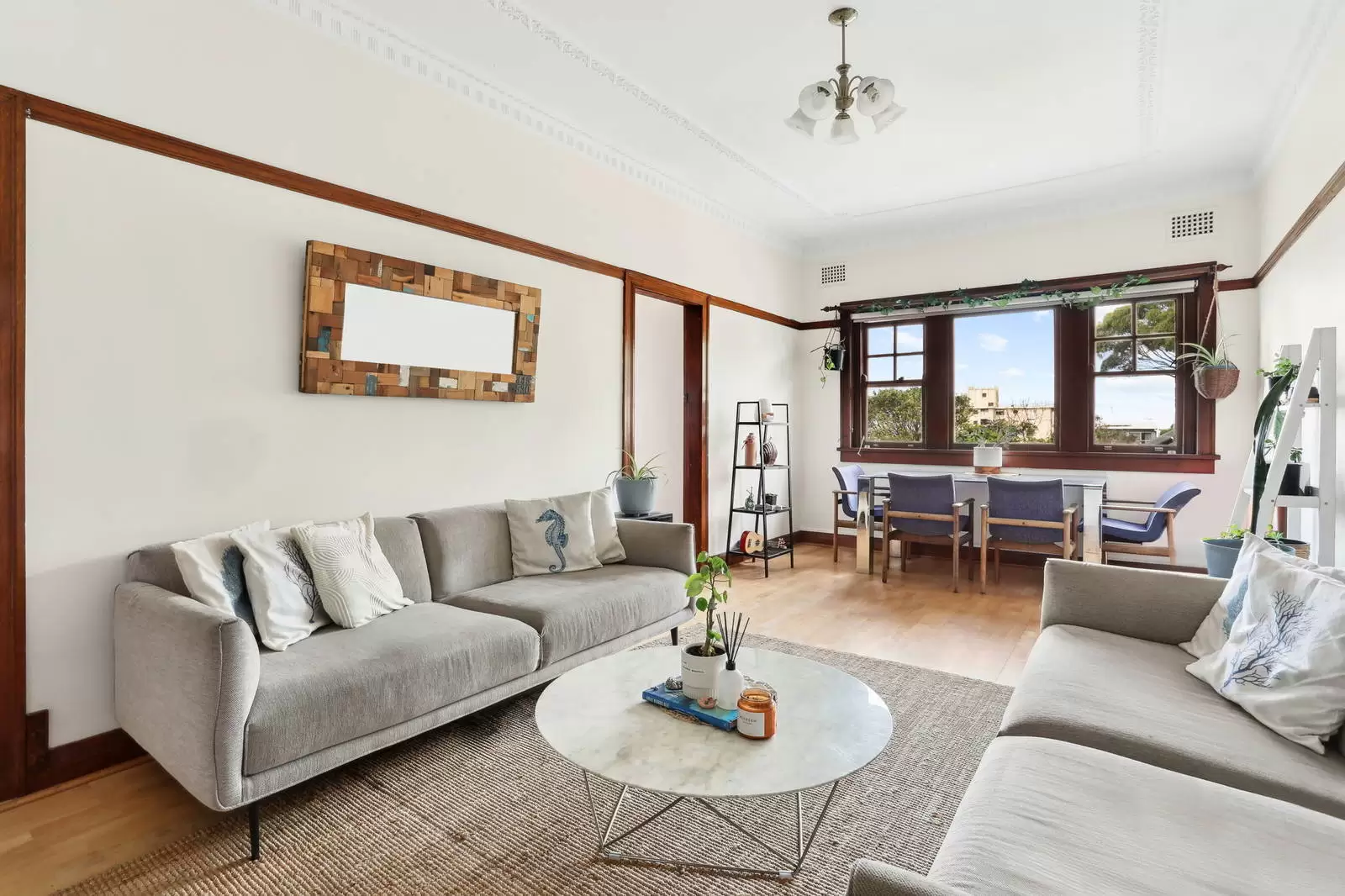 10/19 Denham Street, Bondi Sold by Sydney Sotheby's International Realty - image 1
