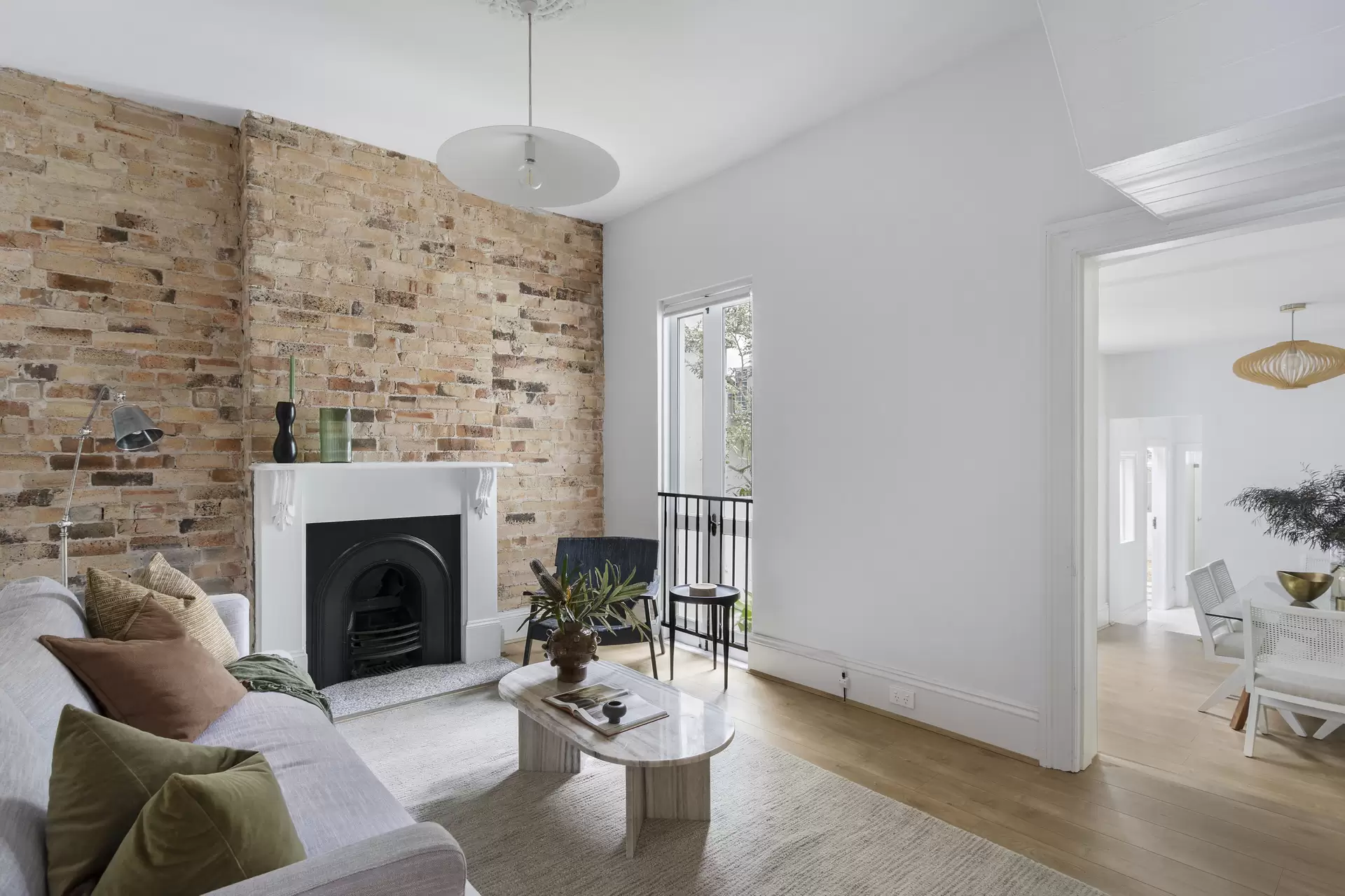 99 Jersey Road, Woollahra Sold by Sydney Sotheby's International Realty - image 1