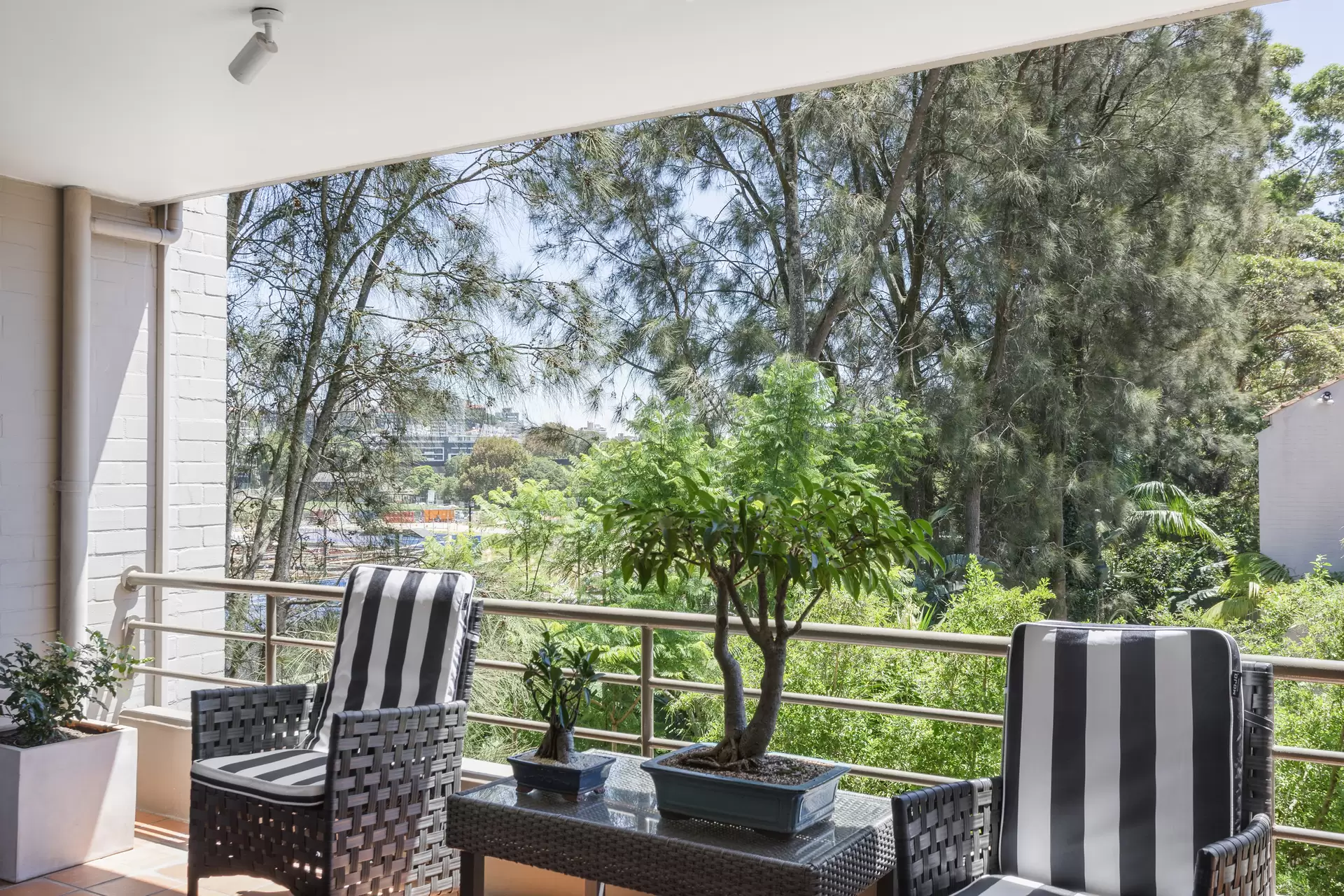 23/400 Glenmore Road, Paddington Sold by Sydney Sotheby's International Realty - image 1