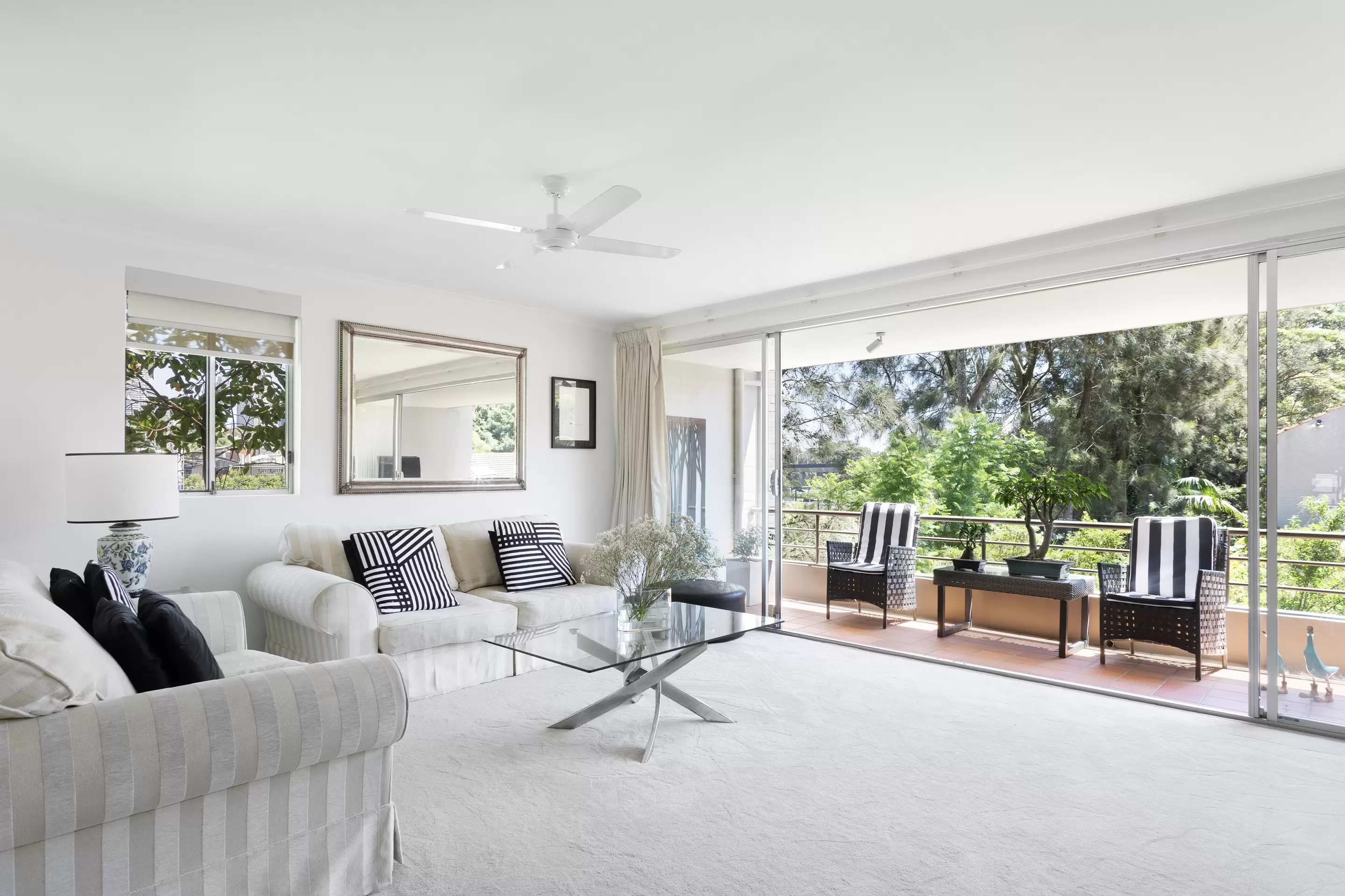 23/400 Glenmore Road, Paddington Sold by Sydney Sotheby's International Realty - image 1